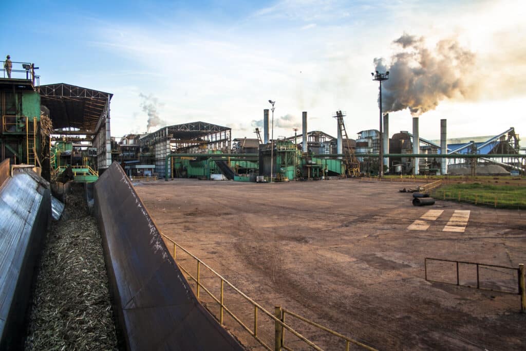 Photo of a 2G ethanol plant operating on bagasse